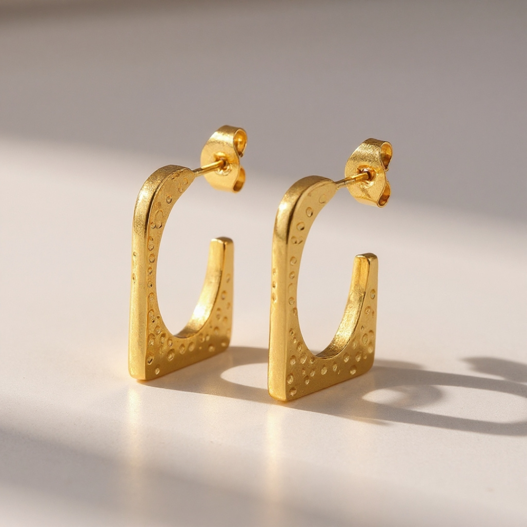 Luxe Link Earrings — 18K gold-plated anti-tarnish jewellery by Veyra, view 2