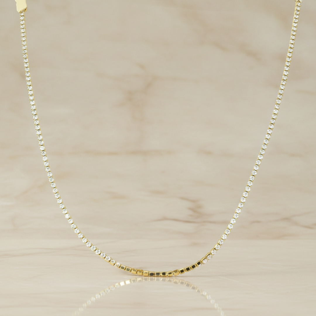 Short Story Chain — 18K gold-plated anti-tarnish jewellery by Veyra