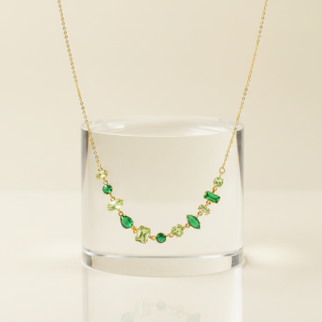 Emerald Green Stone Chain — 18K gold-plated anti-tarnish jewellery by Veyra