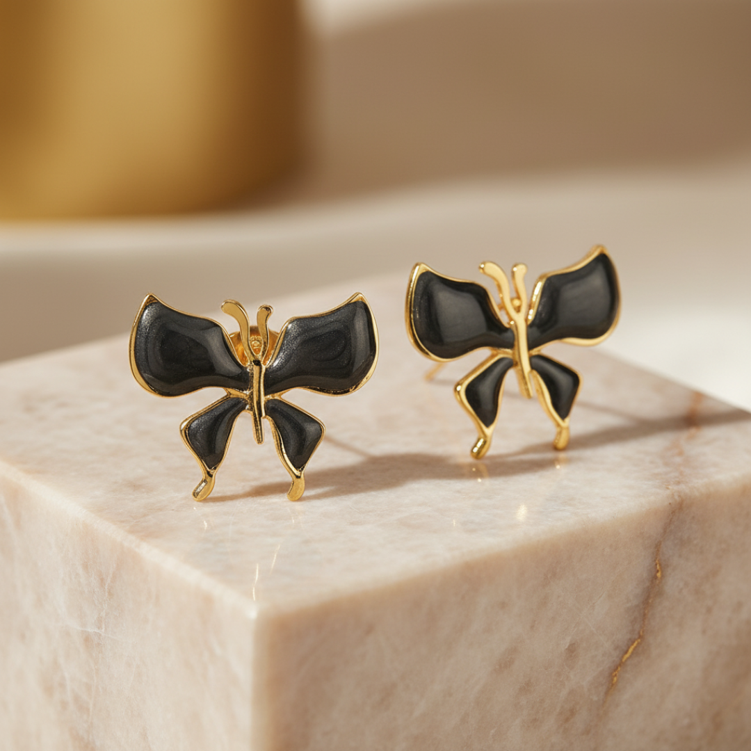 Crescent Earrings — 18K gold-plated anti-tarnish jewellery by Veyra