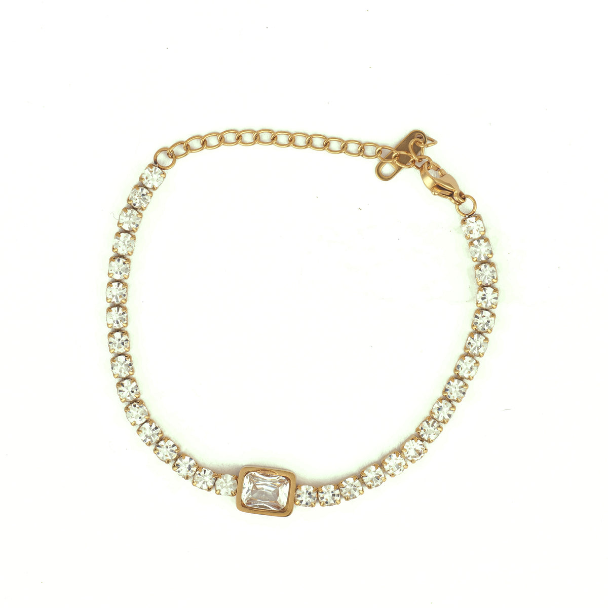 Disco Bracelet — 18K gold-plated anti-tarnish jewellery by Veyra, view 2